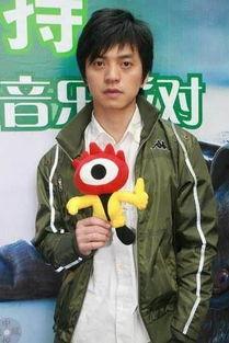 李健妻子爆料视频,夫妻甜蜜瞬间，温馨互动感动网友  第2张